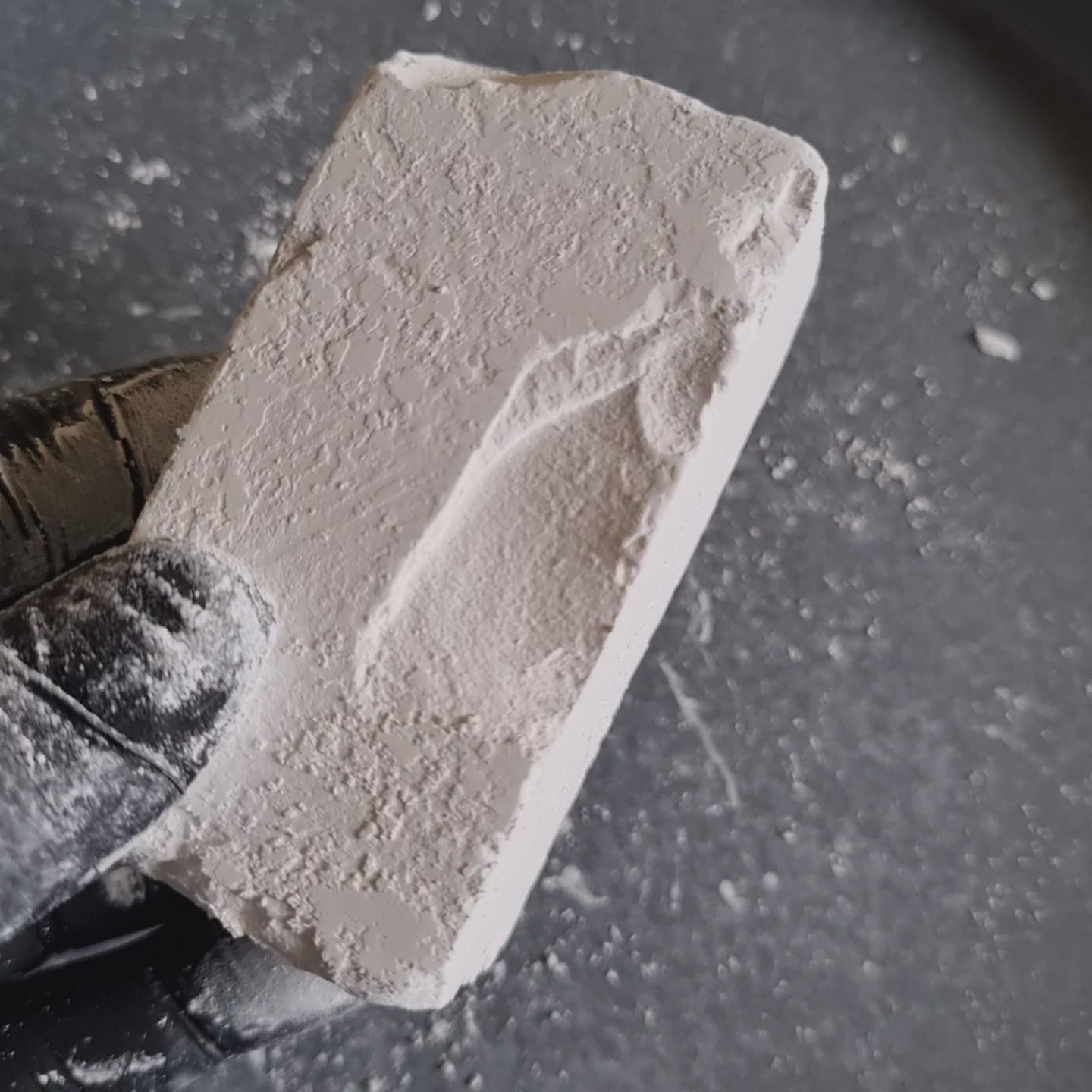 Dobryj natural white chalk – product video