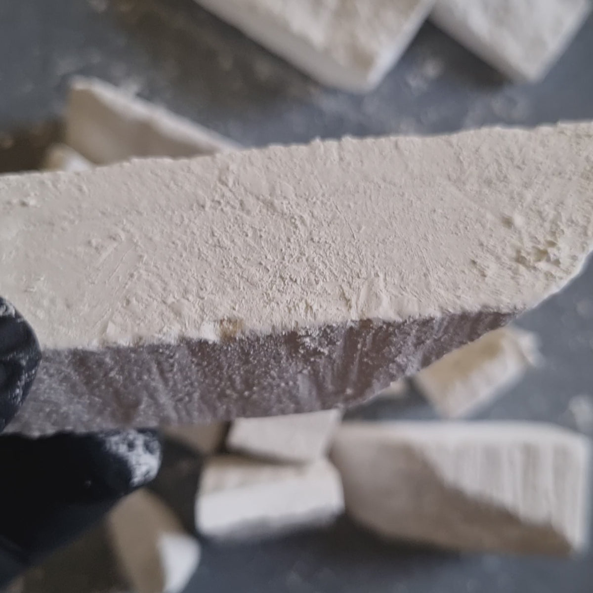 Kristall white natural chalk video